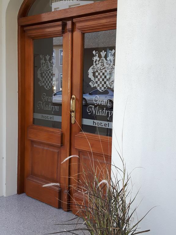 Hotel Gran Madryn Puerto Madryn Eksteriør billede