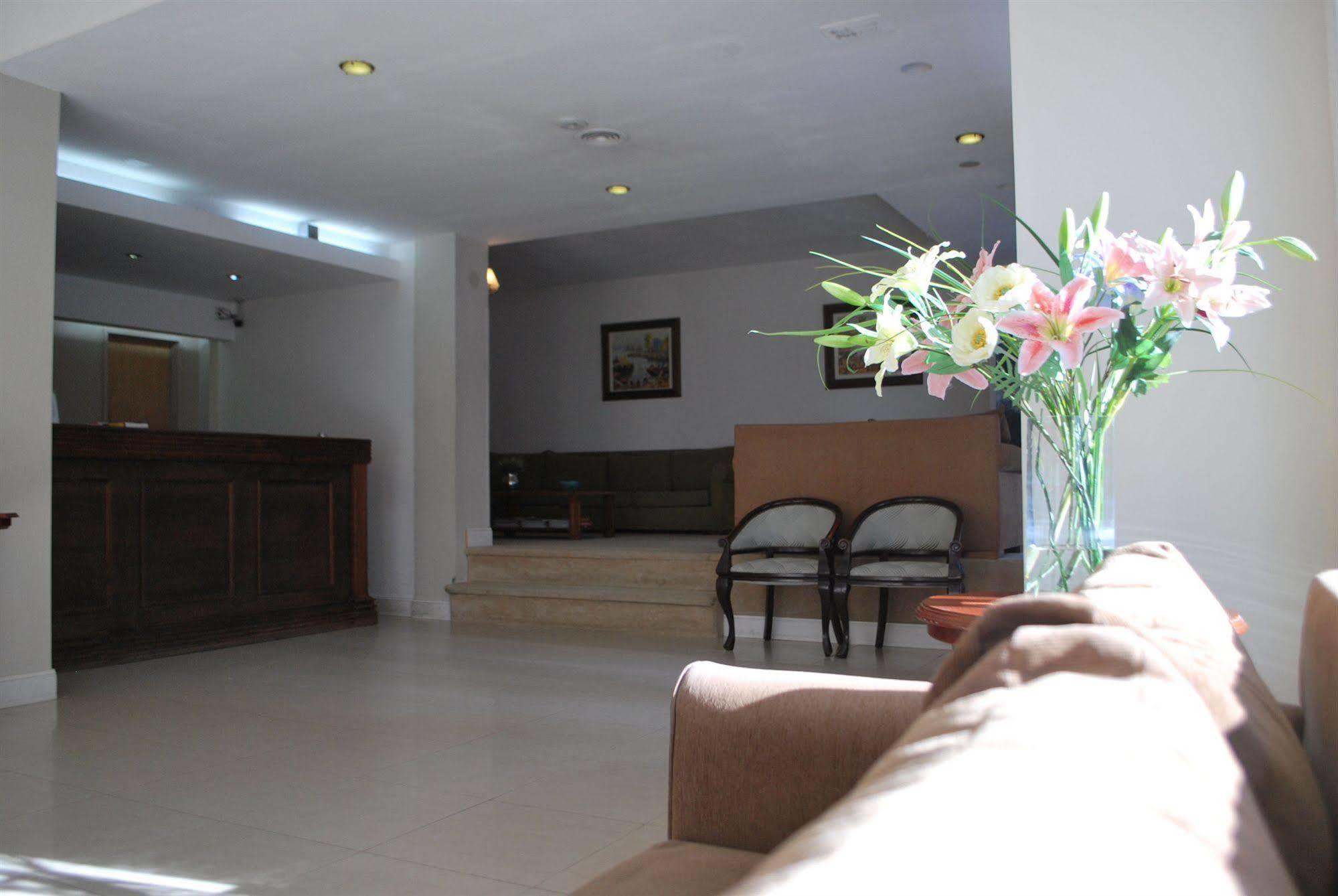 Hotel Gran Madryn Puerto Madryn Eksteriør billede